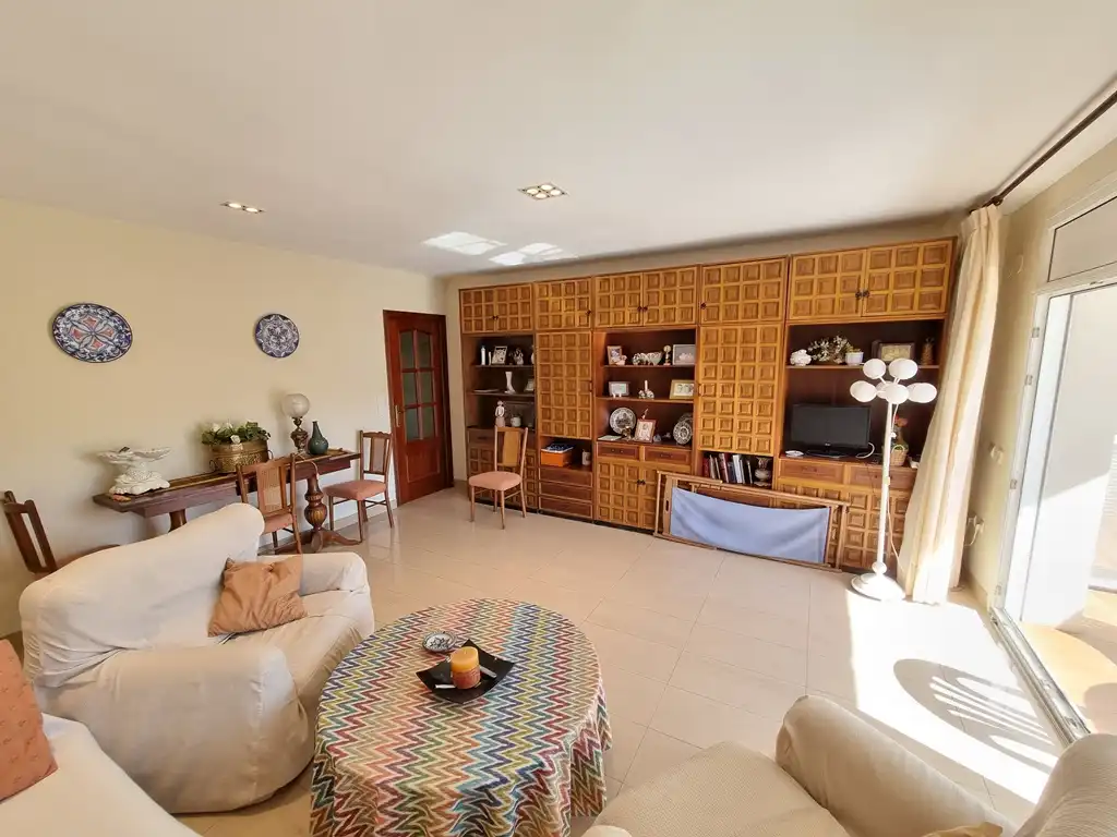 Wohnzimmer von Wohnungen zum Verkauf in Cambrils mit Klimaanlage, Privatgarten und Terrasse