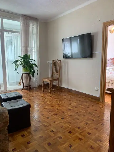 Sala de estar de Piso de alquiler en  Pamplona / Iruña con Calefacción, Parquet y Amueblado