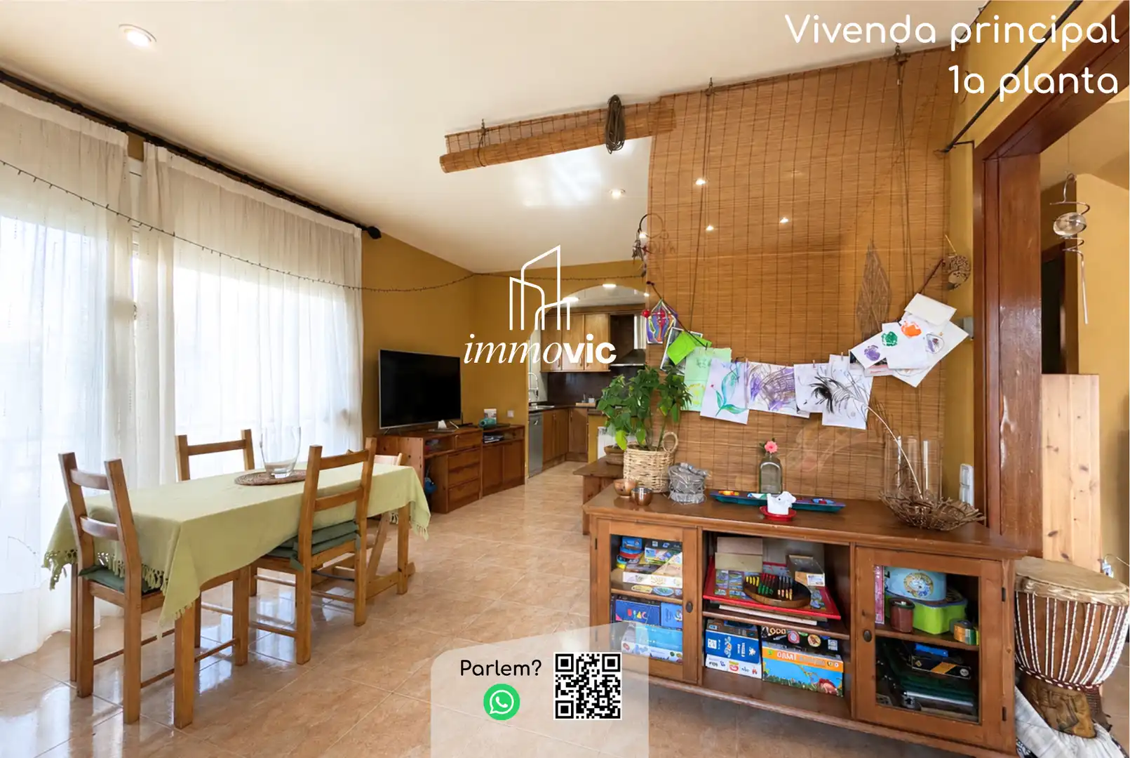 Sala de estar de Casa o chalet en venta en Centelles con Calefacción, Jardín privado y Parquet