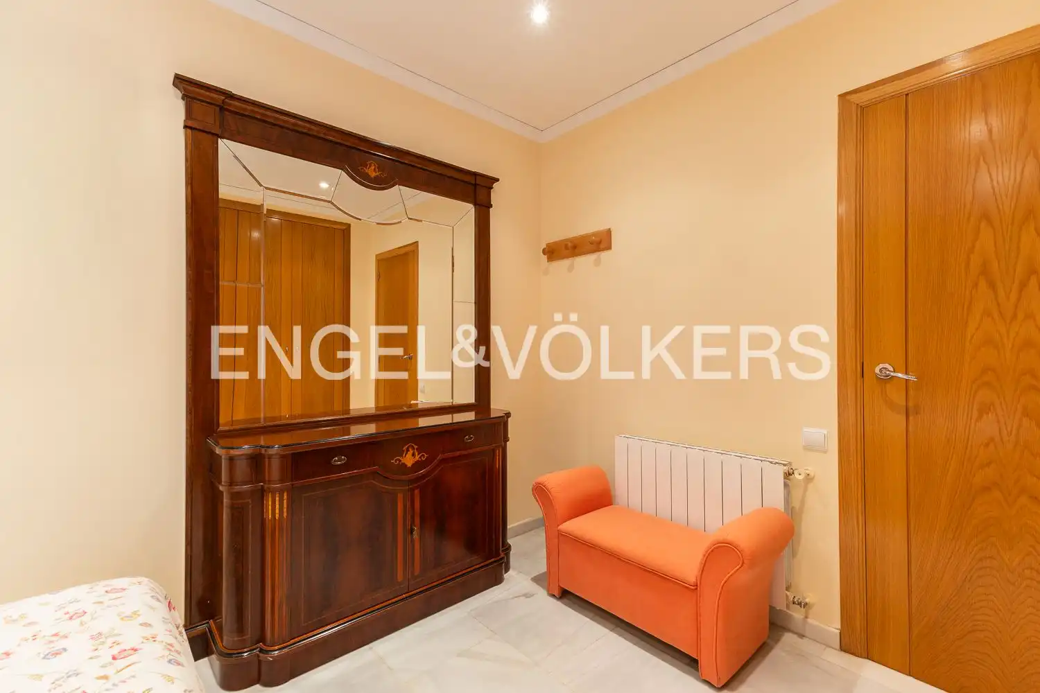 Houses for sale in Carcaixent  with Air Conditioner, Heating and Private garden