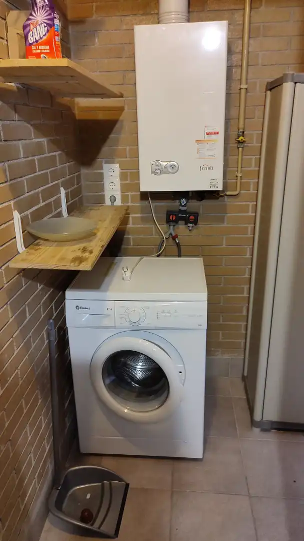 Badezimmer von Wohnung zum Verkauf in Reus mit Klimaanlage, Heizung und Terrasse