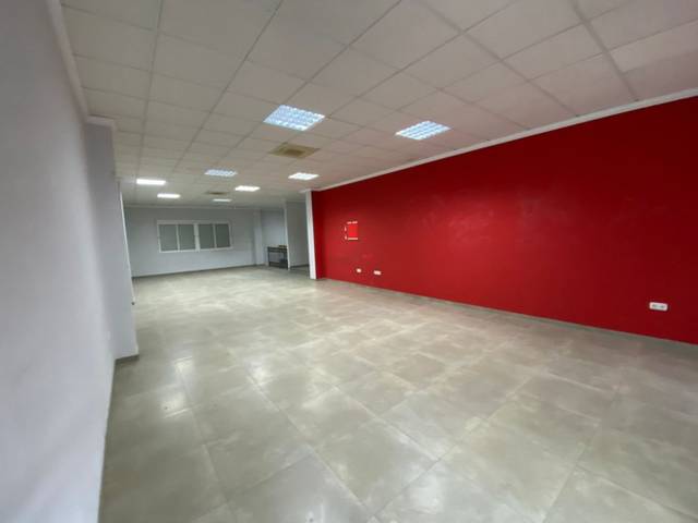 Local comercial en Alquiler en Ubrique
