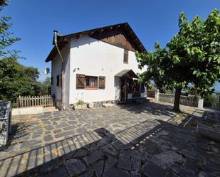 Vista exterior de Casa o xalet en venda en Vallgorguina amb Calefacció, Jardí privat i Parquet