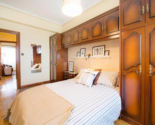 Dormitori de Apartament per a compartir en Bilbao  amb Calefacció, Moblat i Forn