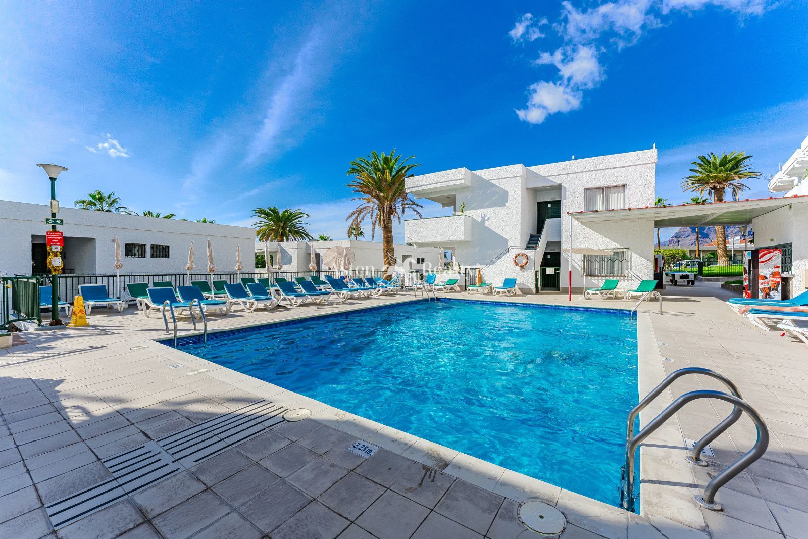 Piscina de Estudi en venda en Santiago del Teide amb Terrassa, Piscina i Moblat