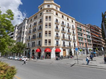 Pis amb balcó en venda a Avenida Avenida Divina Pastora