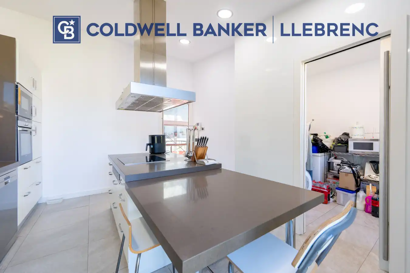 Cocina de Casa o chalet en venta en Barcelona con Calefacción, Jardín privado y Parquet