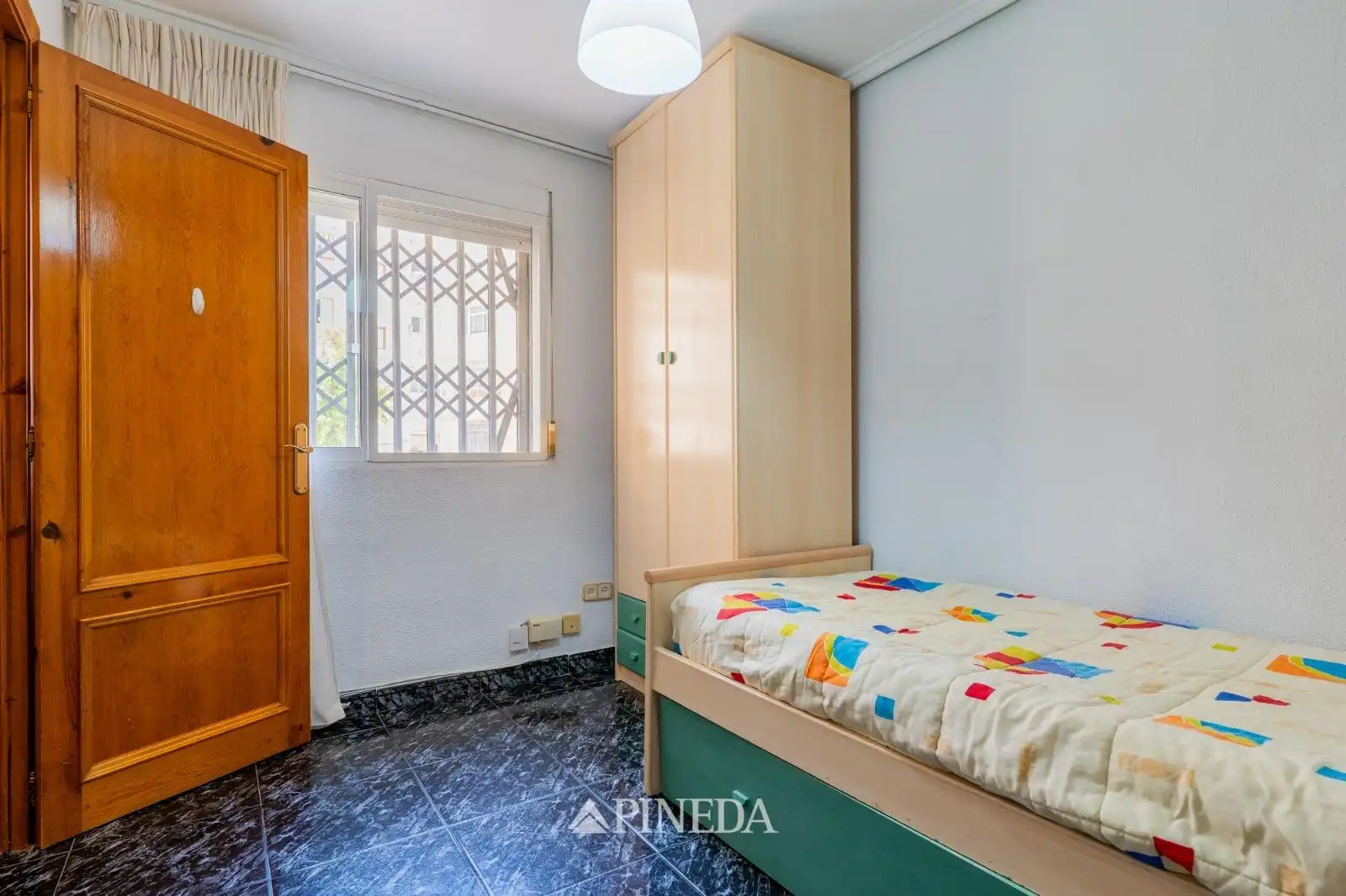 Bedroom of Flat for sale in Valencia  with Air Conditioner and Heating