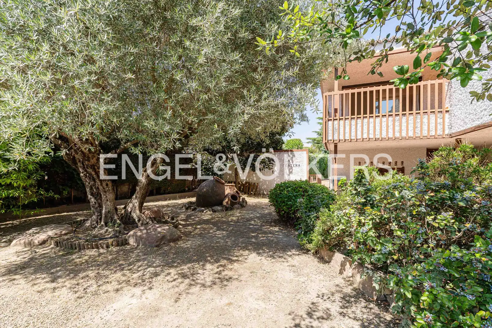 Vista exterior de Casa o chalet en venta en Las Rozas de Madrid con Calefacción, Jardín privado y Terraza