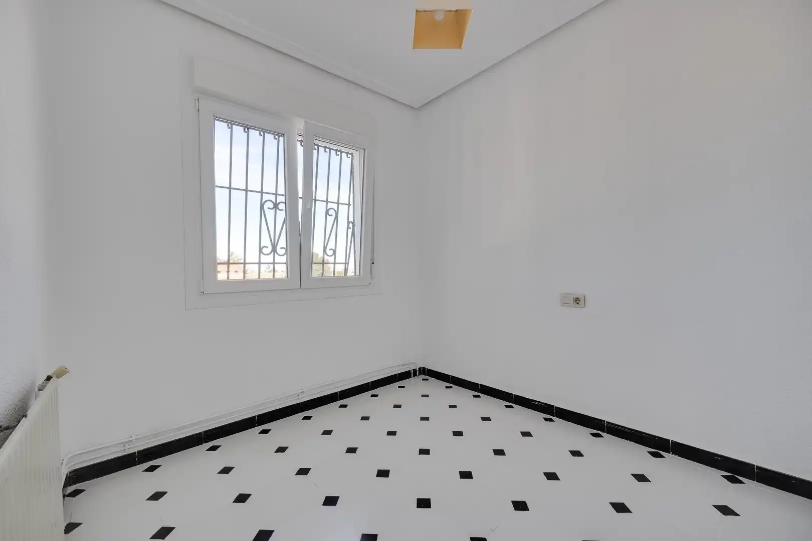 Semi-detached house with pool for sale in Calle C. Velazquez 39A, imagen 25