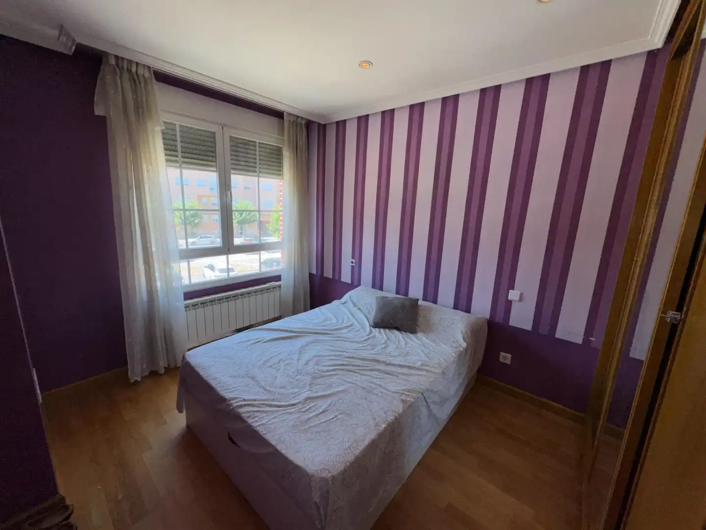 Habitación de Apartamento en venta en Ponferrada con Calefacción, Trastero y Amueblado