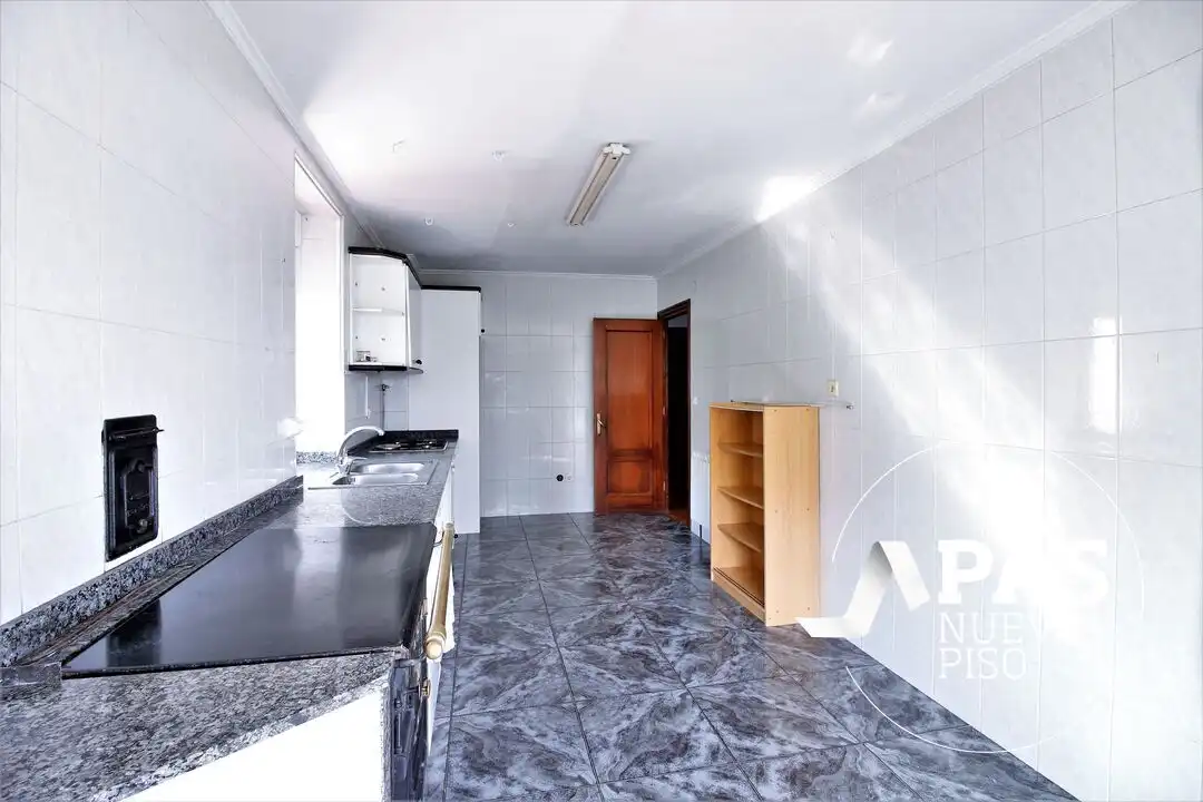 Cocina de Casa o chalet en venta en Riotuerto con Calefacción, Jardín privado y Terraza