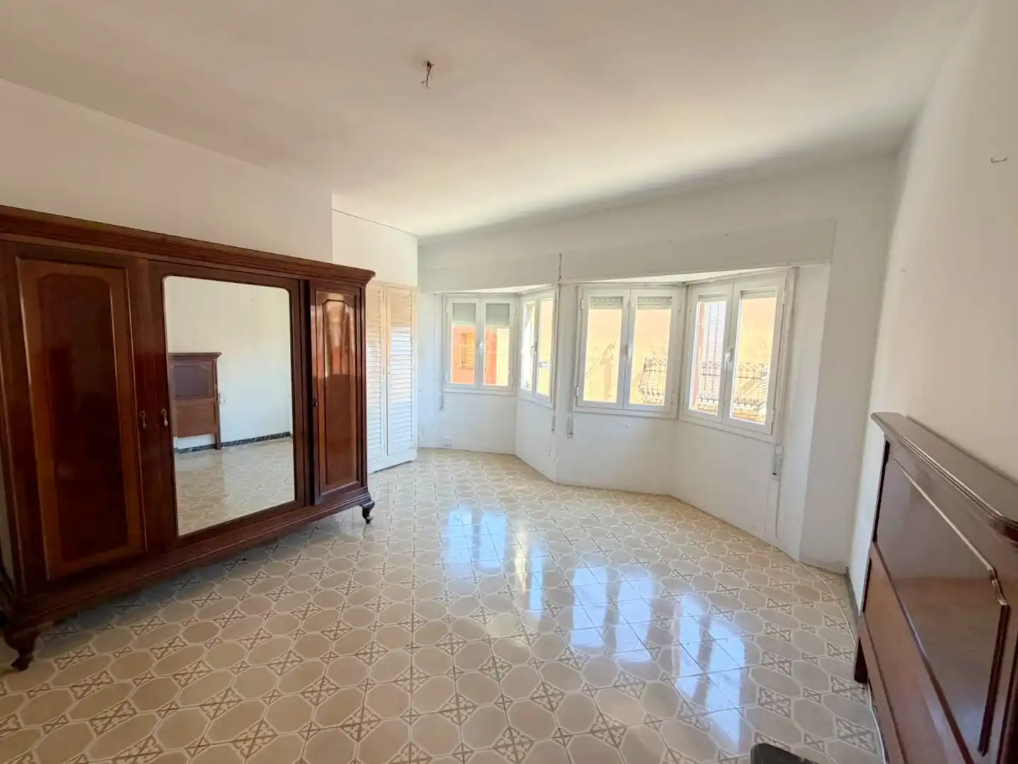 Habitación de Piso en venta en El Prat de Llobregat con Calefacción y Terraza