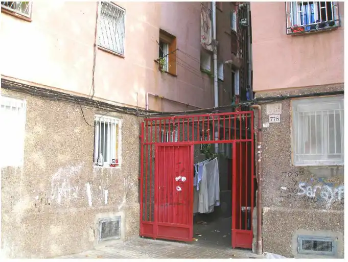 Vista exterior de Pis en venda en Badalona