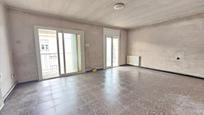 Sala d'estar de Pis en venda en Girona Capital amb Calefacció i Balcó
