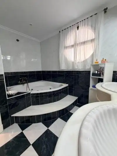Baño de Piso en venta en Badajoz con Calefacción, Terraza y Trastero