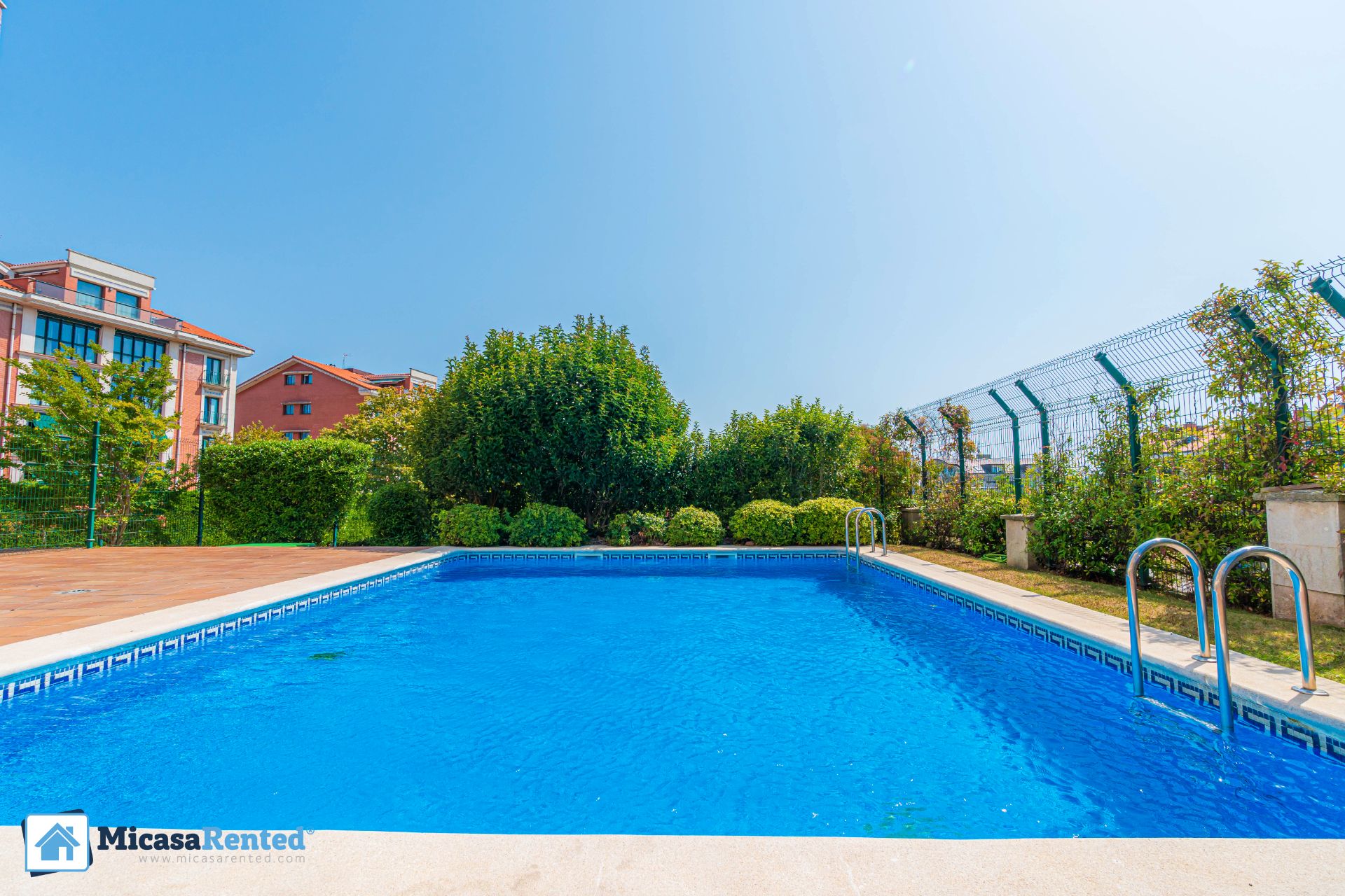Piscina de Dúplex de lloguer en Santander amb Calefacció, Terrassa i Traster