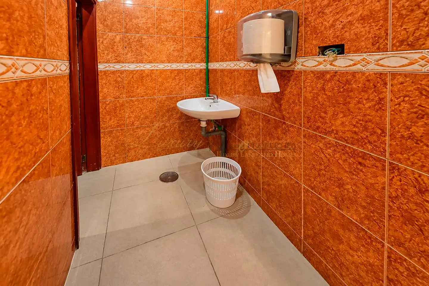 Local comercial en traspaso en Calle Olimpia, imagen 28