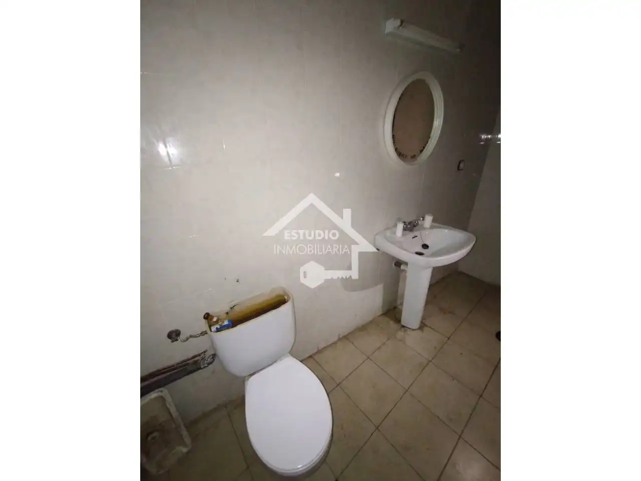 Badezimmer von Geschaftsraum zur Miete in Viana