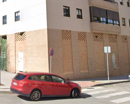 Local comercial en Venta en Calle Ana Parrilla, 2 en Pago San José - Princi - Jerez