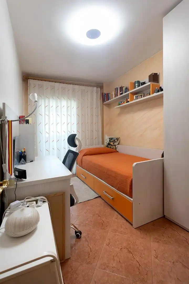 Schlafzimmer von Wohnung zum Verkauf in Alcalá de Henares mit Klimaanlage, Heizung und Terrasse