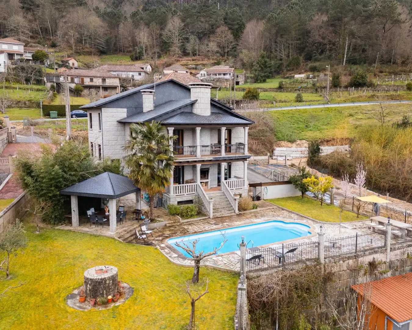 Vista exterior de Casa o chalet en venta en Padrenda con Calefacción, Jardín privado y Terraza
