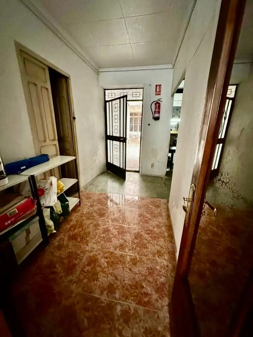 Edificio en venta en Elda
