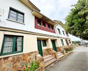 Vista exterior de Casa o xalet en venda en Vegadeo amb Calefacció, Terrassa i Traster