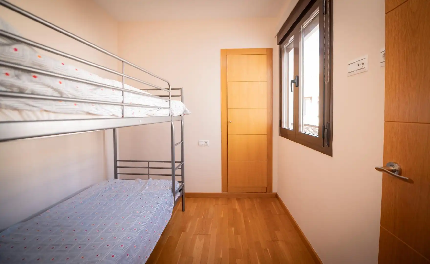 Schlafzimmer von Dachboden zum Verkauf in Antequera mit Klimaanlage