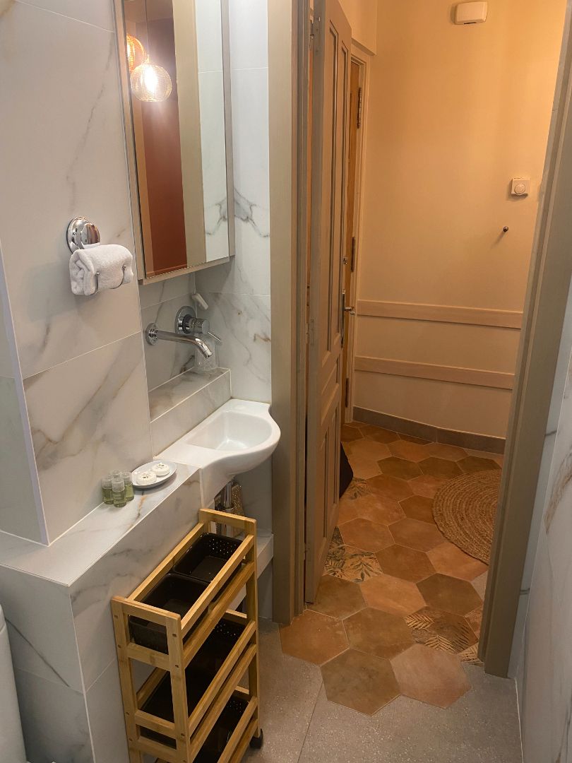 Bany de Planta baixa en venda en Santander amb Calefacció, Parquet i Moblat