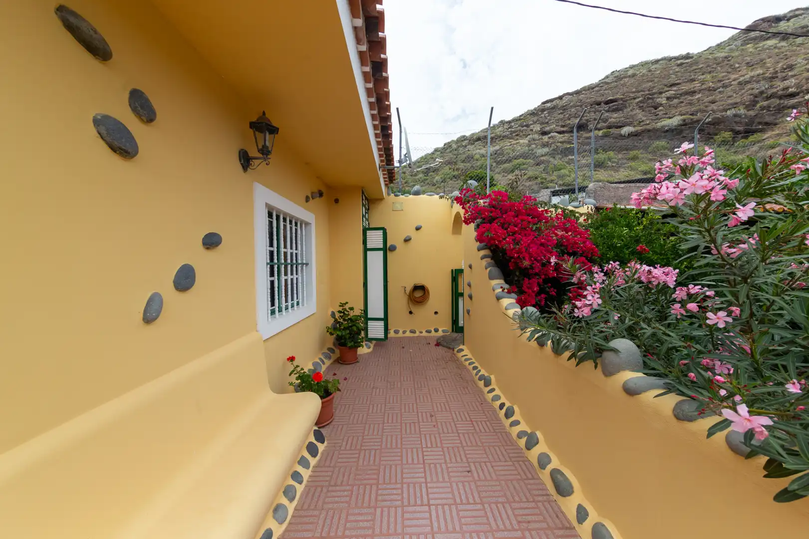 Exterior view of Country homes for sale in Santa Cruz de Tenerife  with Private garden, Terrace and Furnished