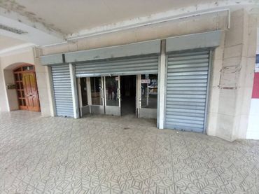 Local commercial à vendre à Calle Maria Moliner