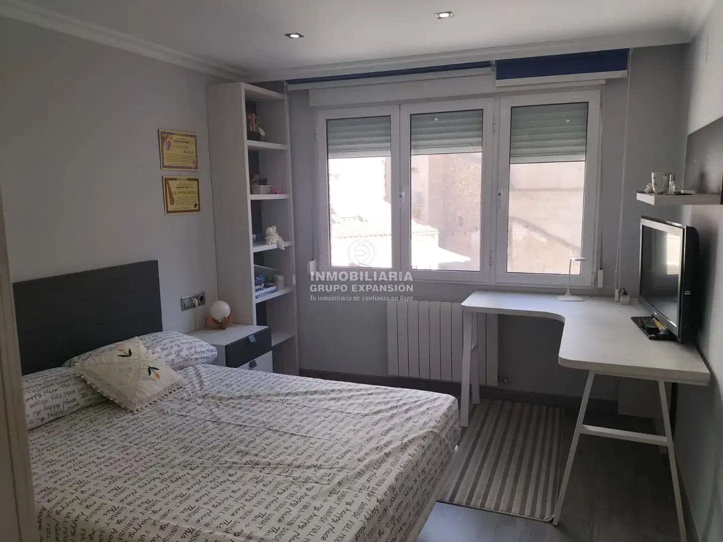 Bedroom of Duplexes for sale in Villena  with Air Conditioner, Terrace and Storage room