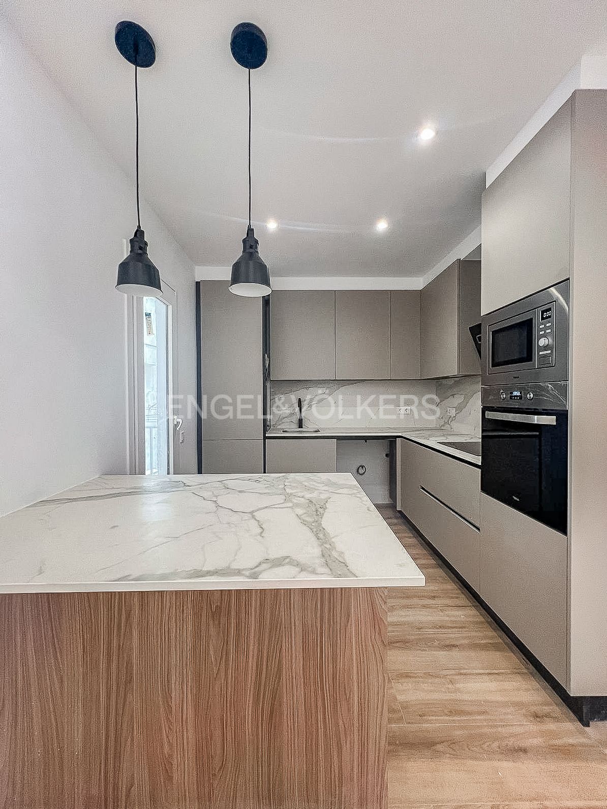 Kitchen of Apartment for sale in  Barcelona Capital  with Air Conditioner and Heating