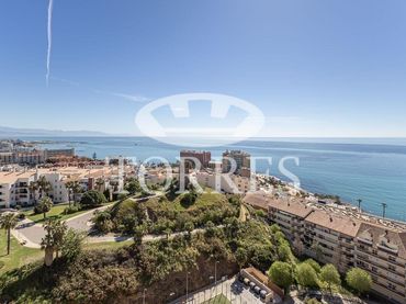 Flat with pool for sale in Calle Coloso