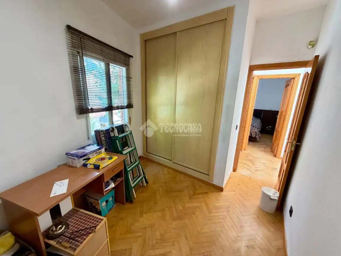 Habitación de Casa adosada en venta en Daganzo de Arriba con Aire acondicionado y Calefacción