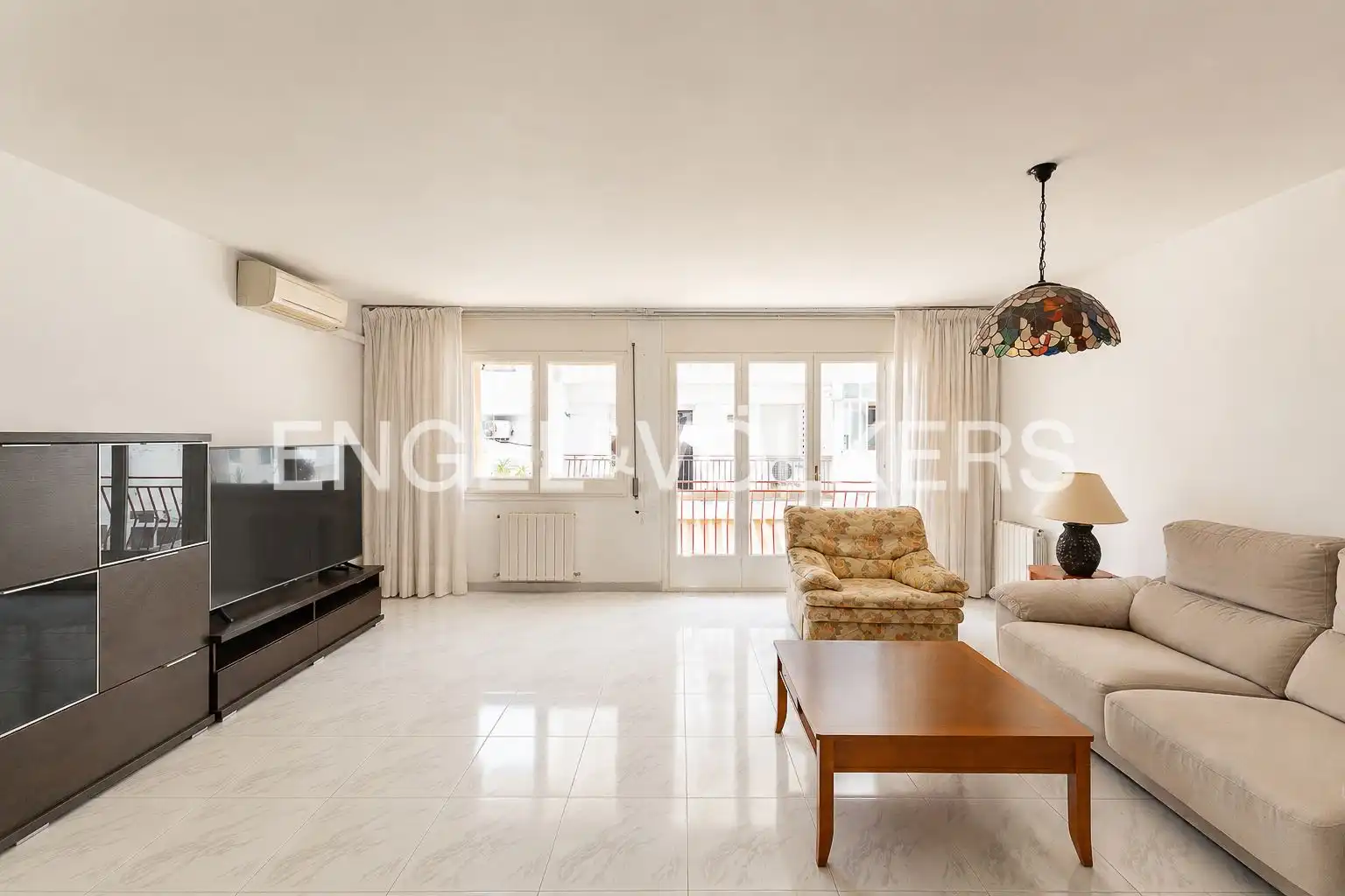 Sala de estar de Piso en venta en Canet de Mar con Calefacción y Terraza