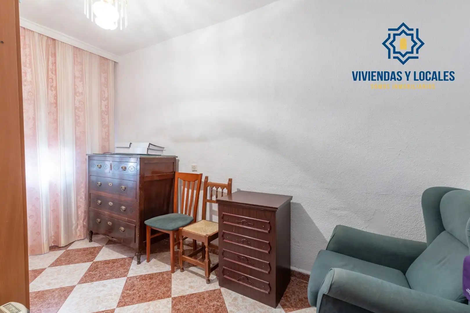 Sala d'estar de Casa o xalet en venda en La Zubia amb Terrassa