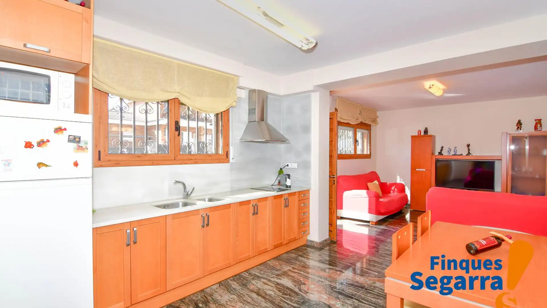 Cuina de Planta baixa en venda en Roda de Berà