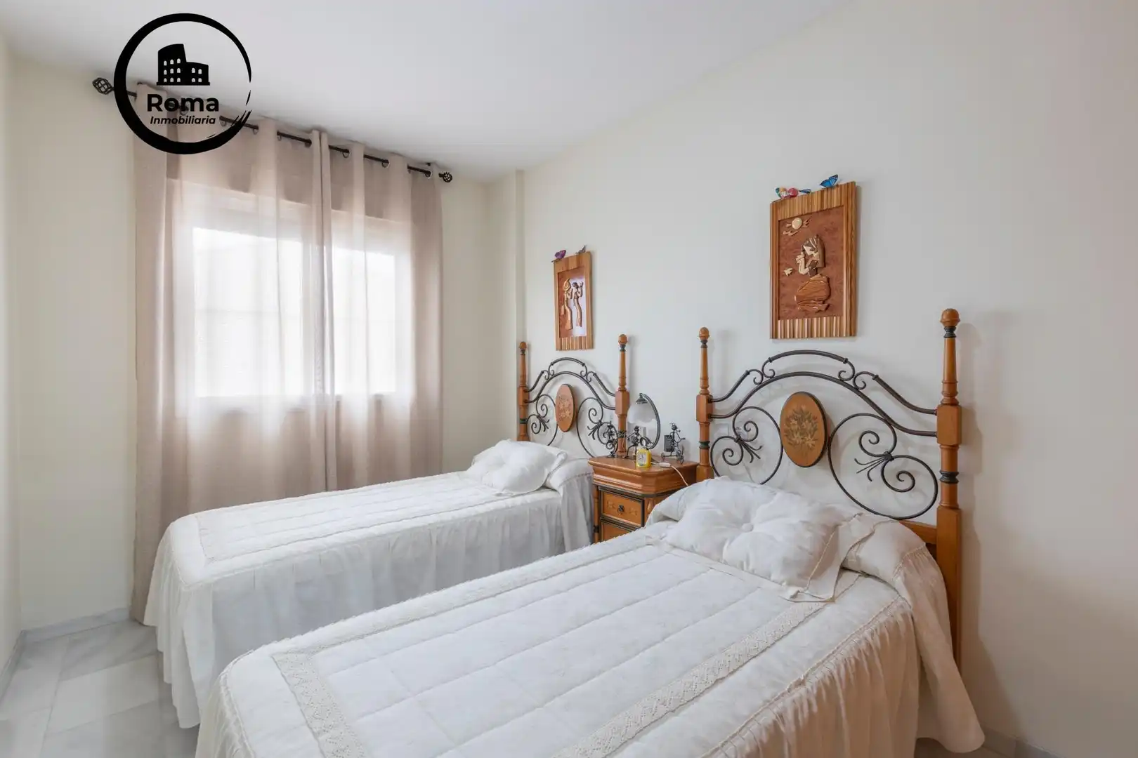 Schlafzimmer von Einfamilien-Reihenhaus zum Verkauf in Vegas del Genil mit Klimaanlage, Heizung und Terrasse