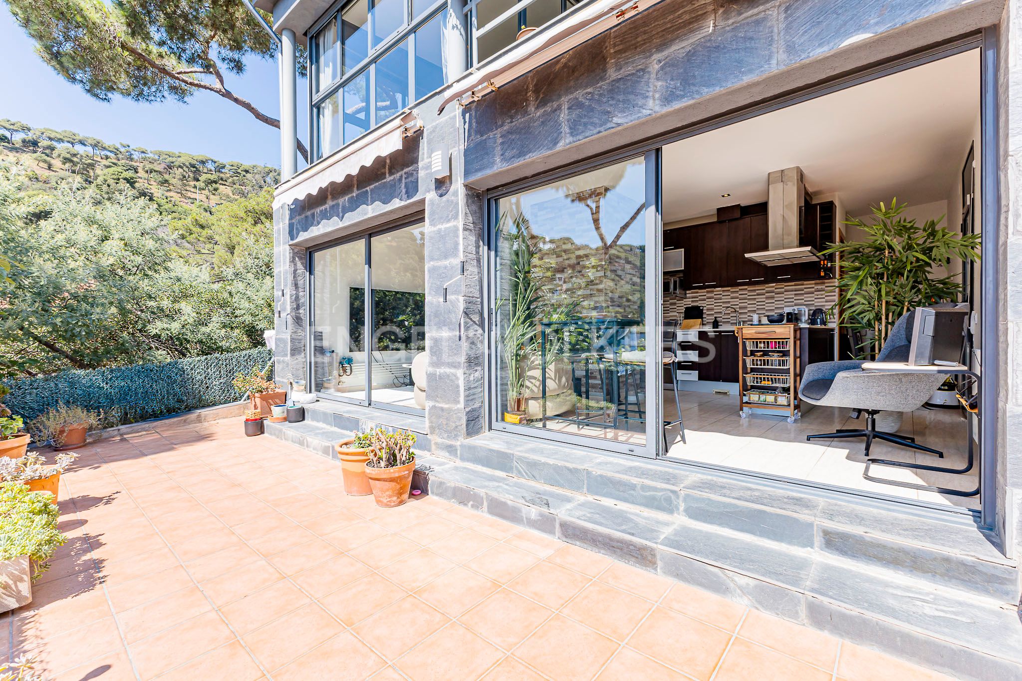 Terrassa de Casa o xalet en venda en  Barcelona Capital amb Aire condicionat, Calefacció i Jardí privat