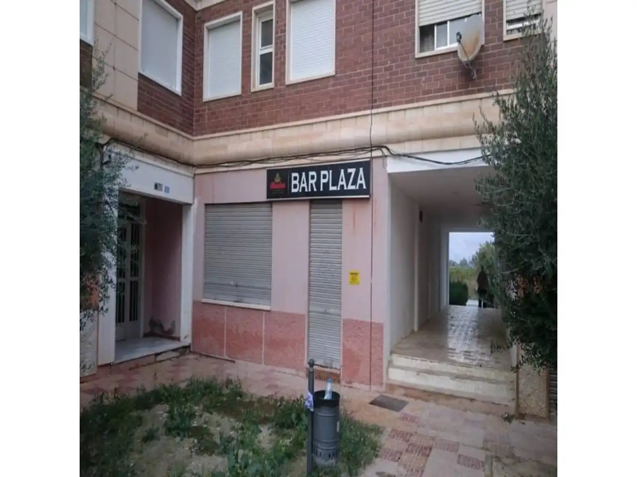 Gewerbefläche zum Verkauf in Avenida LA PAZ, imagen 2