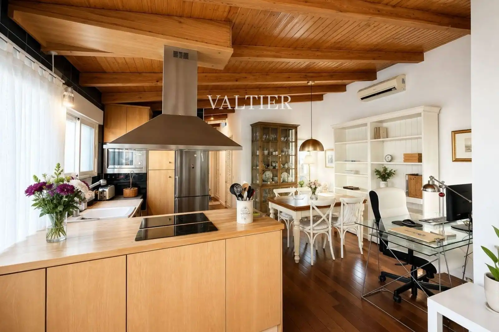 Cocina de Ático de alquiler en Madrid con Aire acondicionado, Terraza y Amueblado