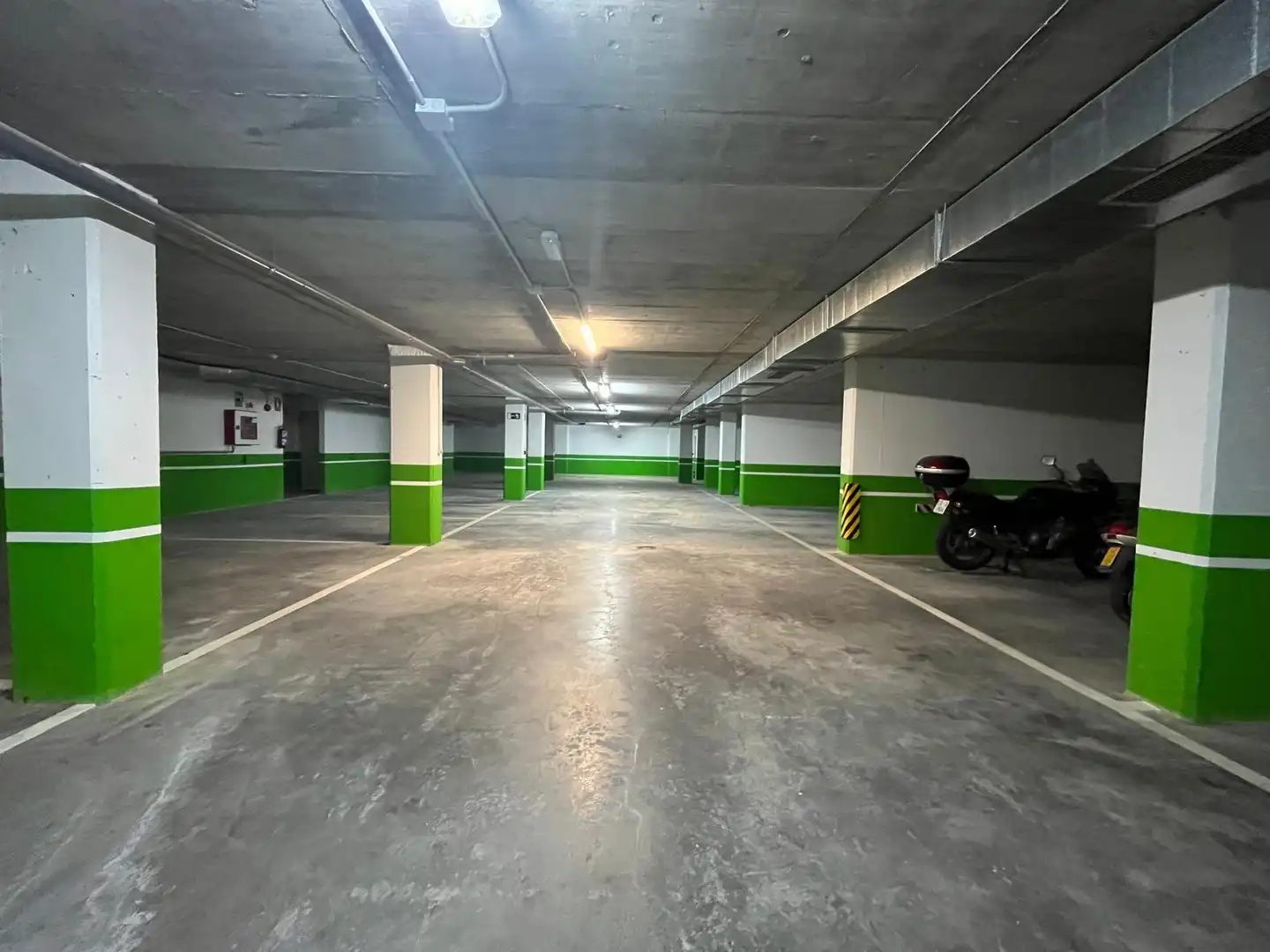Parkplatz von Wohnung zur Miete in Burgos mit Heizung und Balkon