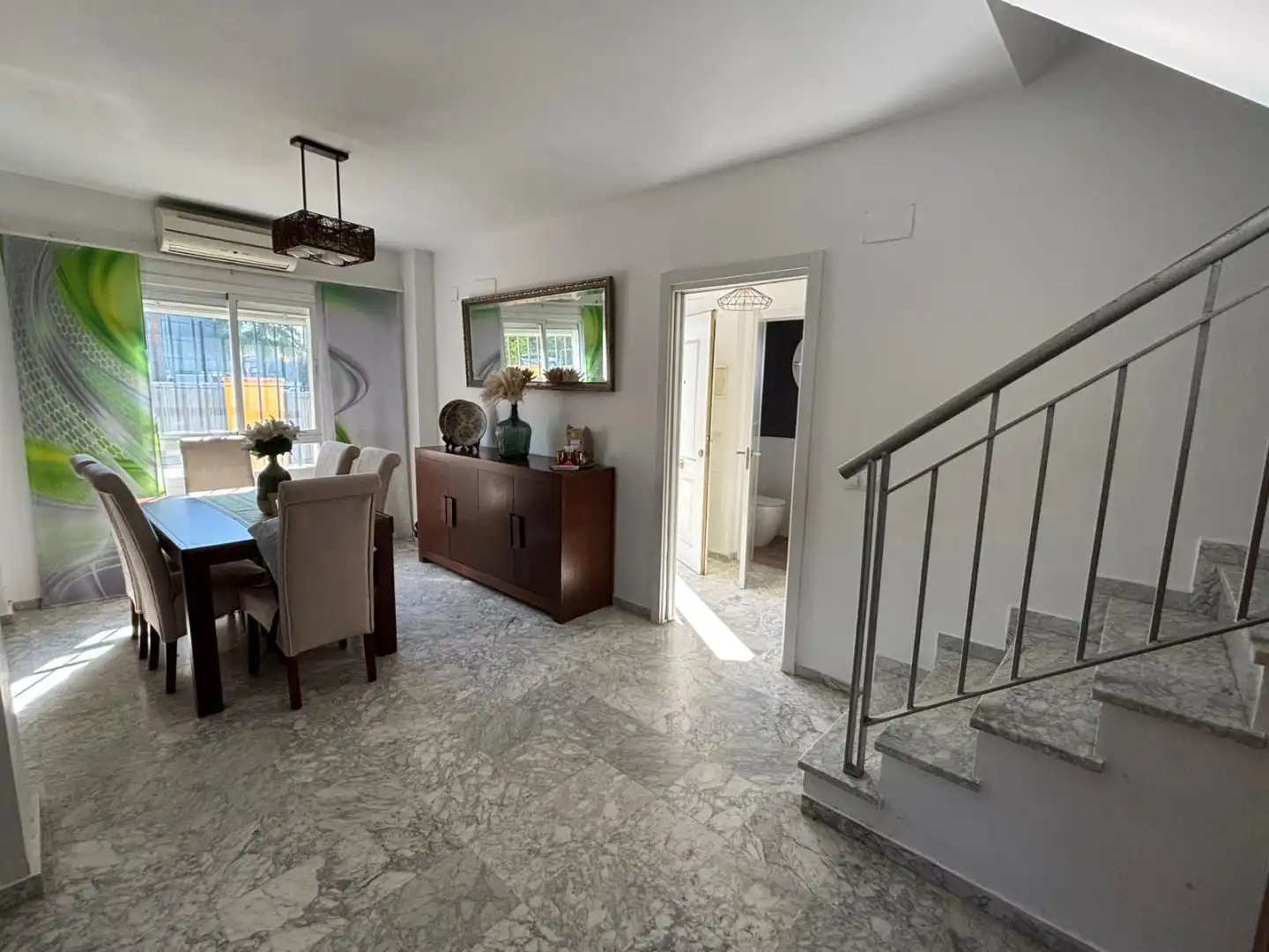 Casa adosada en venta en Bormujos con Aire acondicionado, Terraza y Trastero