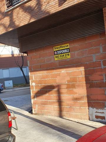 Local comercial en Alquiler en Ayuntamiento - Avenida Siglo XXI