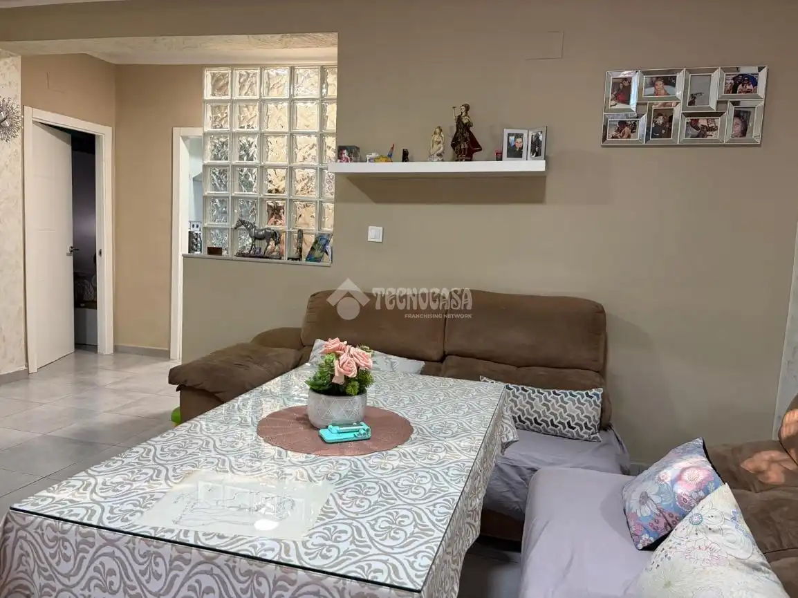 Sala de estar de Piso en venta en Sevilla con Aire acondicionado