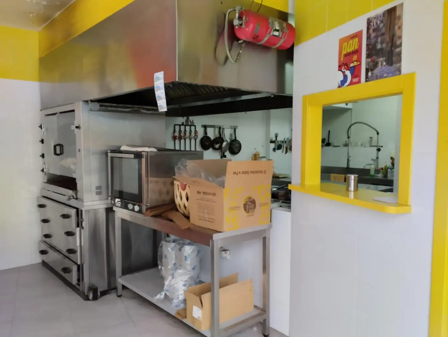 Cocina de Local en traspaso en Chipiona con Terraza
