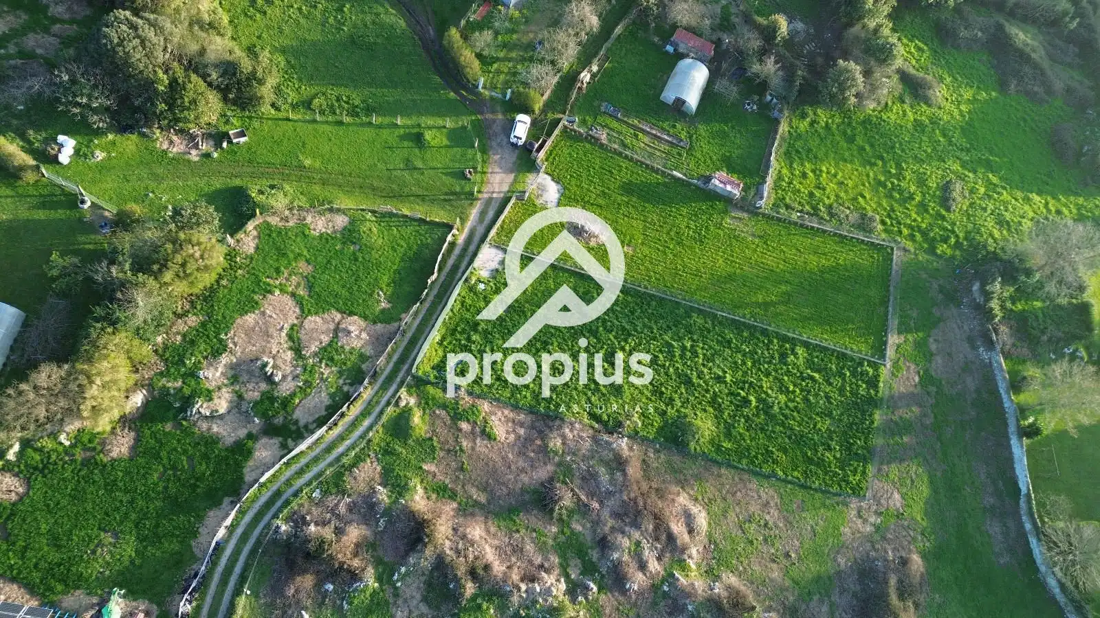 Land for sale in Llanes