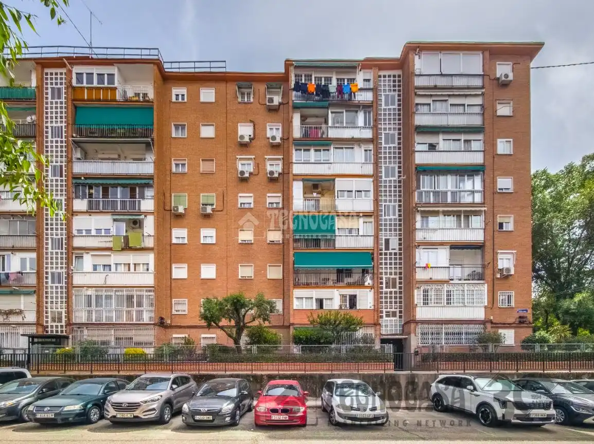 Vista exterior de Pis en venda en Madrid